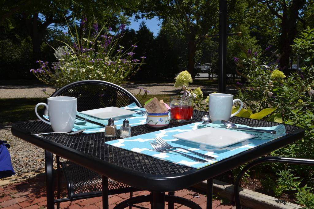The Parsonage Bed and Breakfast East Orleans Εξωτερικό φωτογραφία