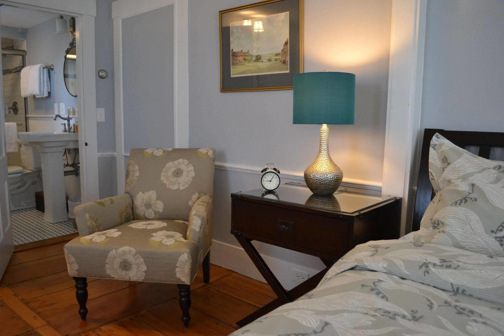 The Parsonage Bed and Breakfast East Orleans Εξωτερικό φωτογραφία