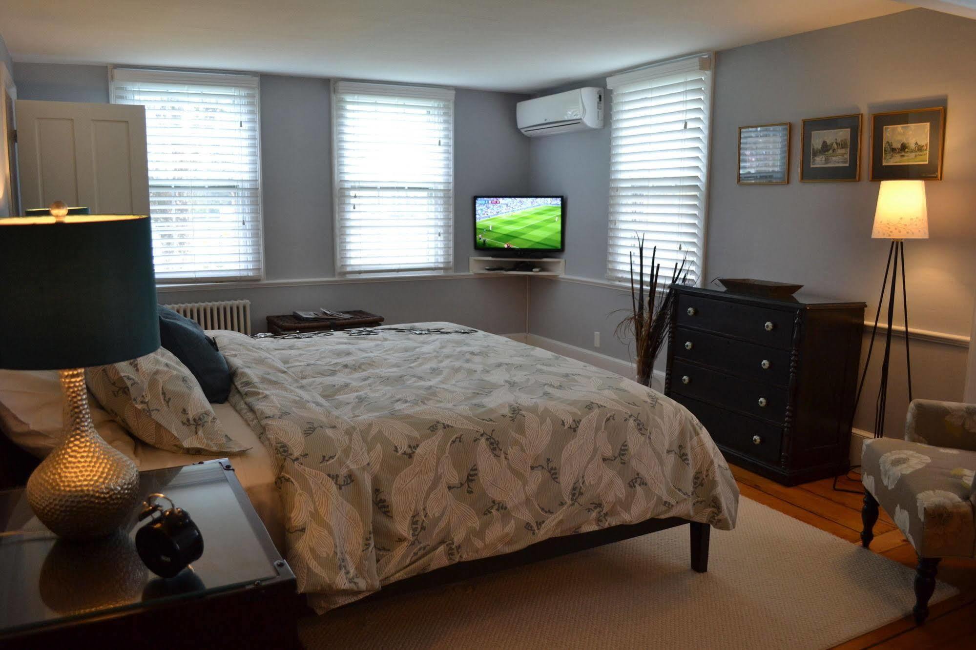 The Parsonage Bed and Breakfast East Orleans Εξωτερικό φωτογραφία